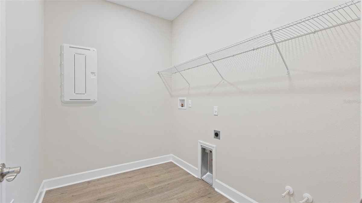 1293 TWIN FARMS COURT — photo 30 of 51