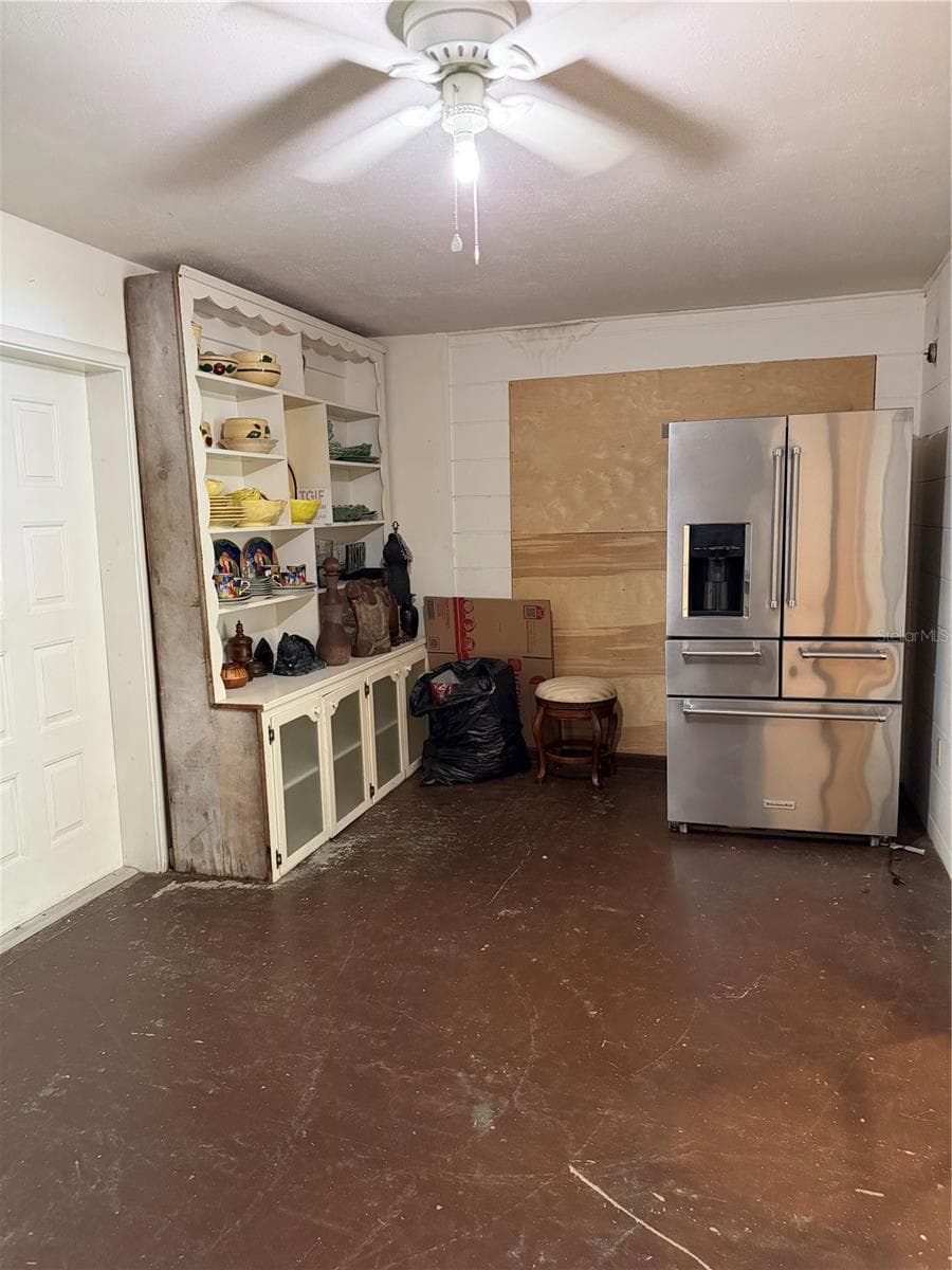 833 COLLINS AVENUE — photo 16 of 28