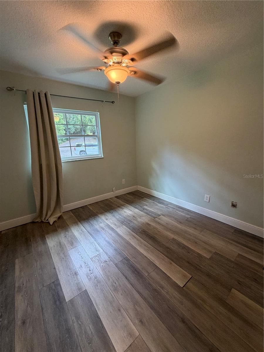 833 COLLINS AVENUE — photo 7 of 28