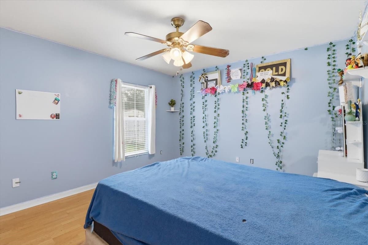 13525 43RD CIRCLE — photo 14 of 44