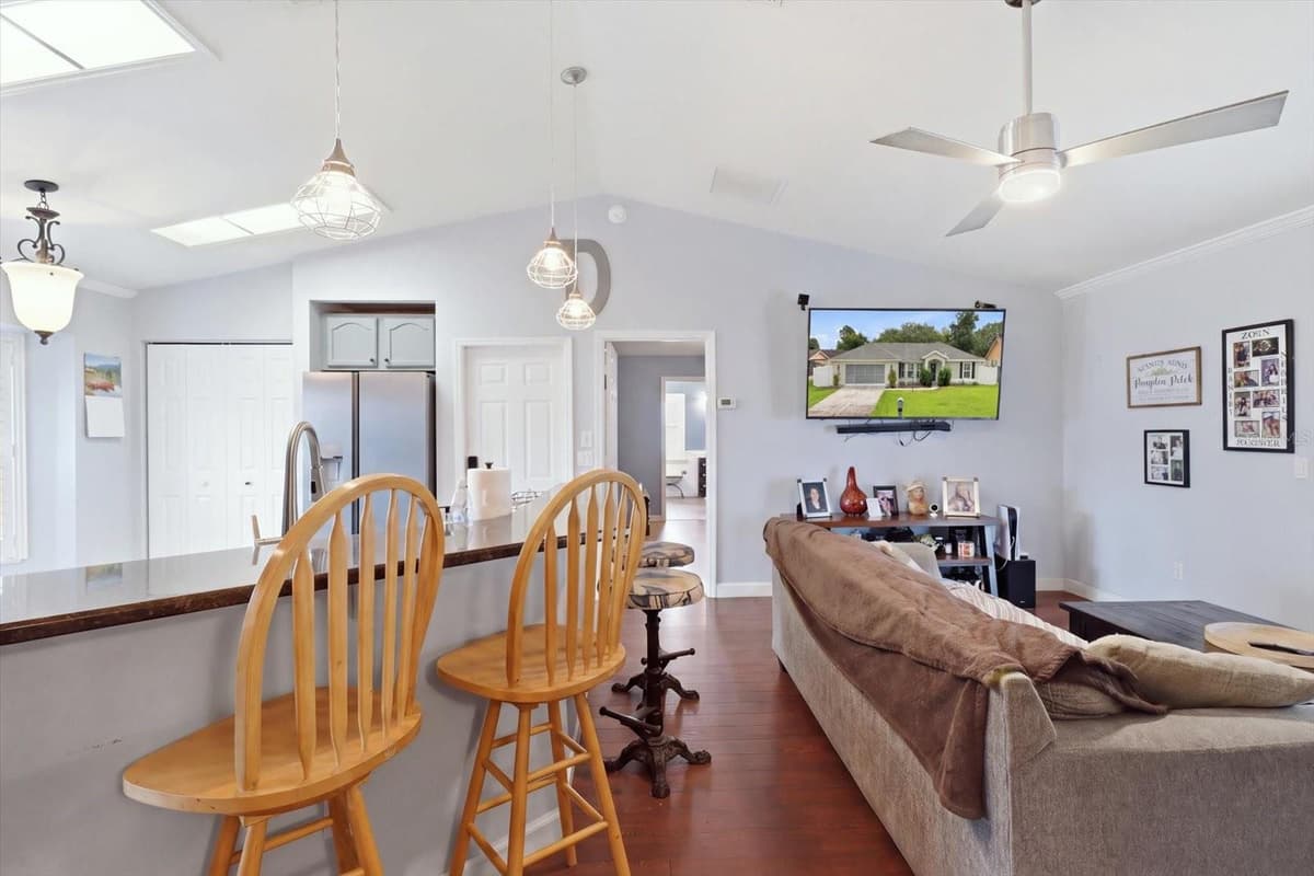 13525 43RD CIRCLE — photo 4 of 44