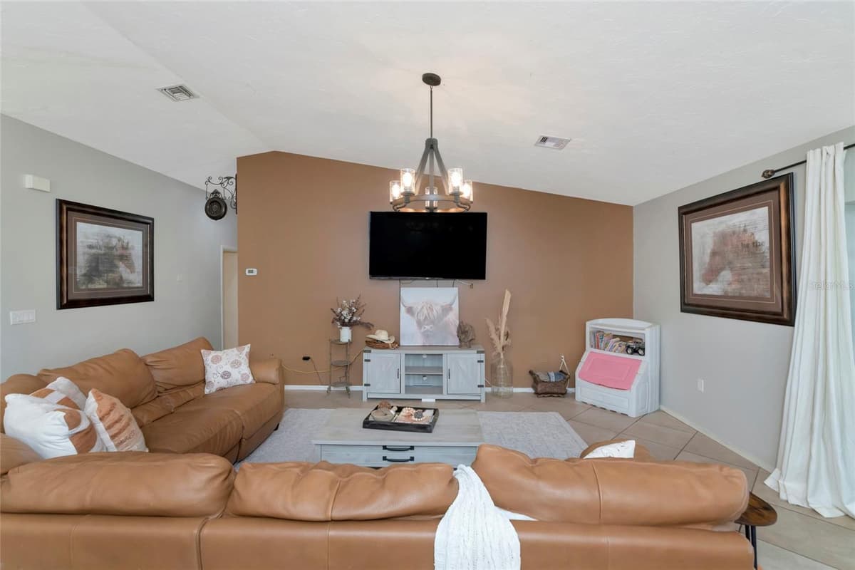 710 MYAKKA RD — photo 8 of 99