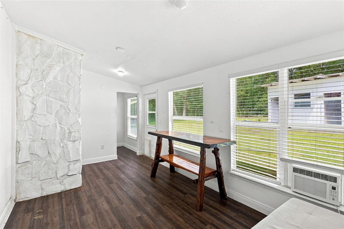 1095 RIDGEWOOD AVENUE — photo 18 of 31