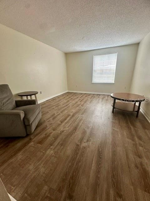 4007 VERSAILLES DRIVE — photo 12 of 25