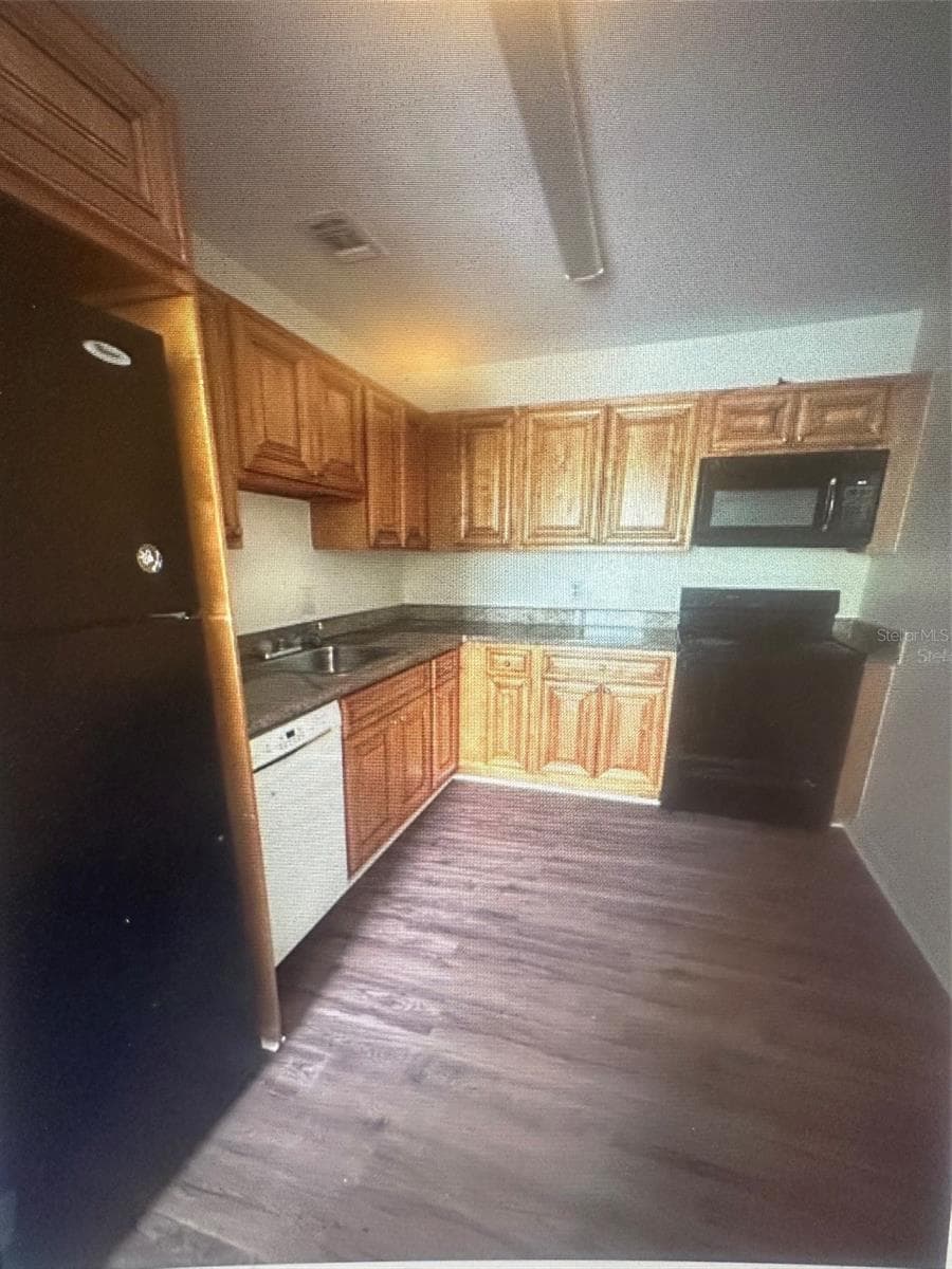 4007 VERSAILLES DRIVE — photo 7 of 25