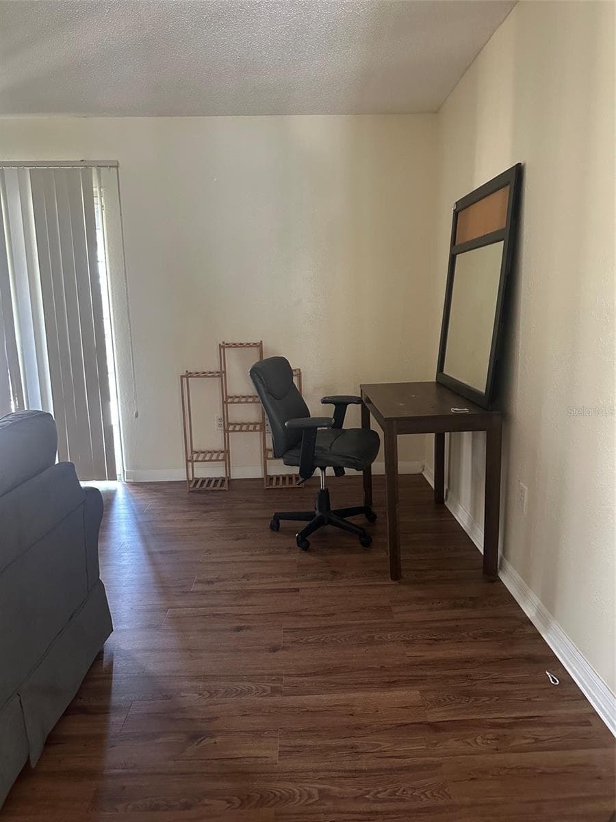 4007 VERSAILLES DRIVE — photo 15 of 25