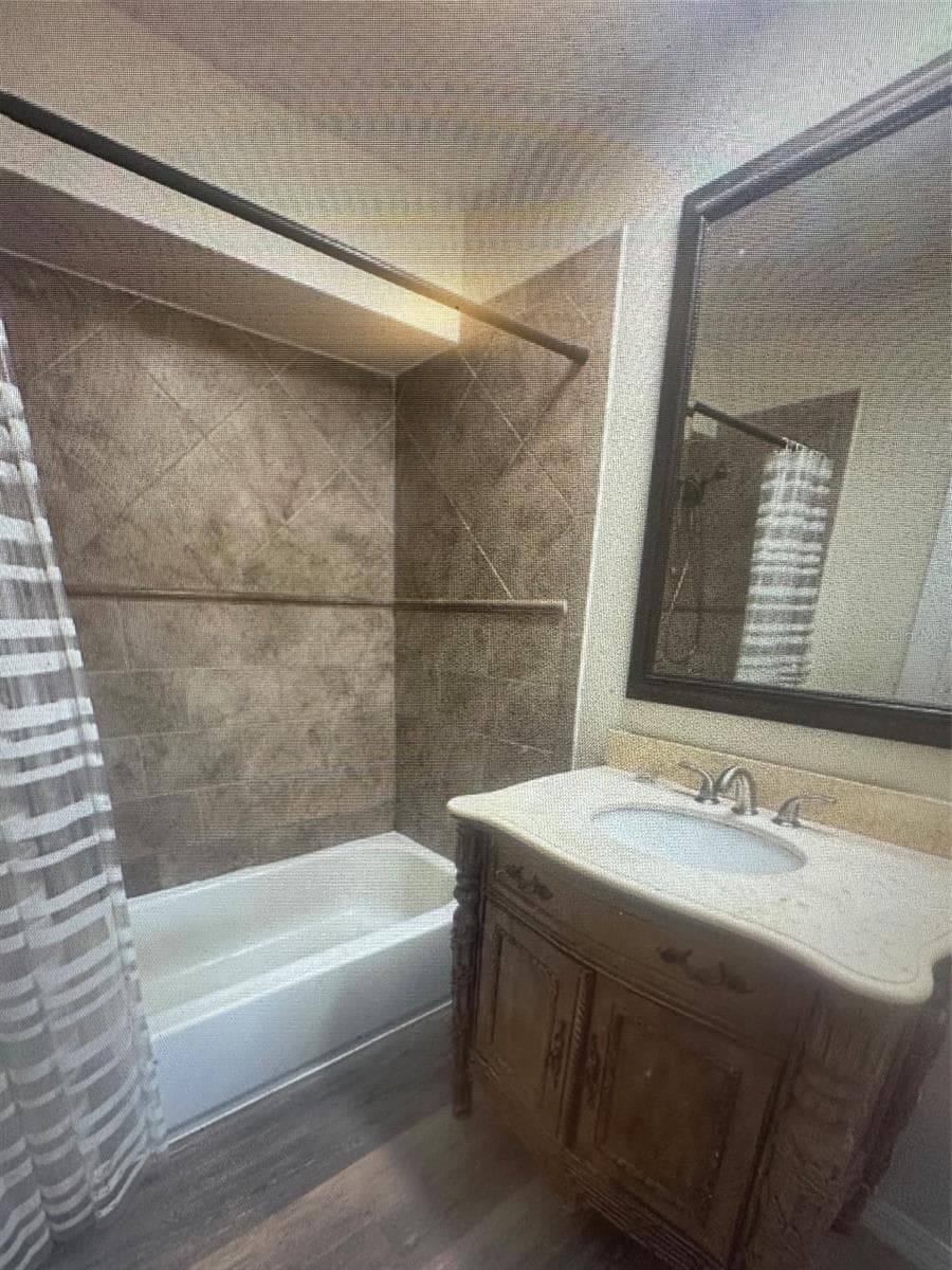 4007 VERSAILLES DRIVE — photo 24 of 25
