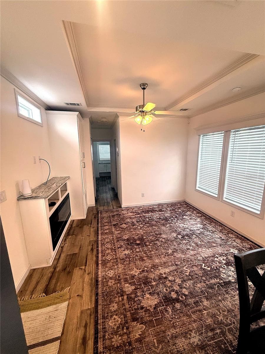 7060 FAIRVIEW VILLAGE CIRCLE — photo 6 of 44
