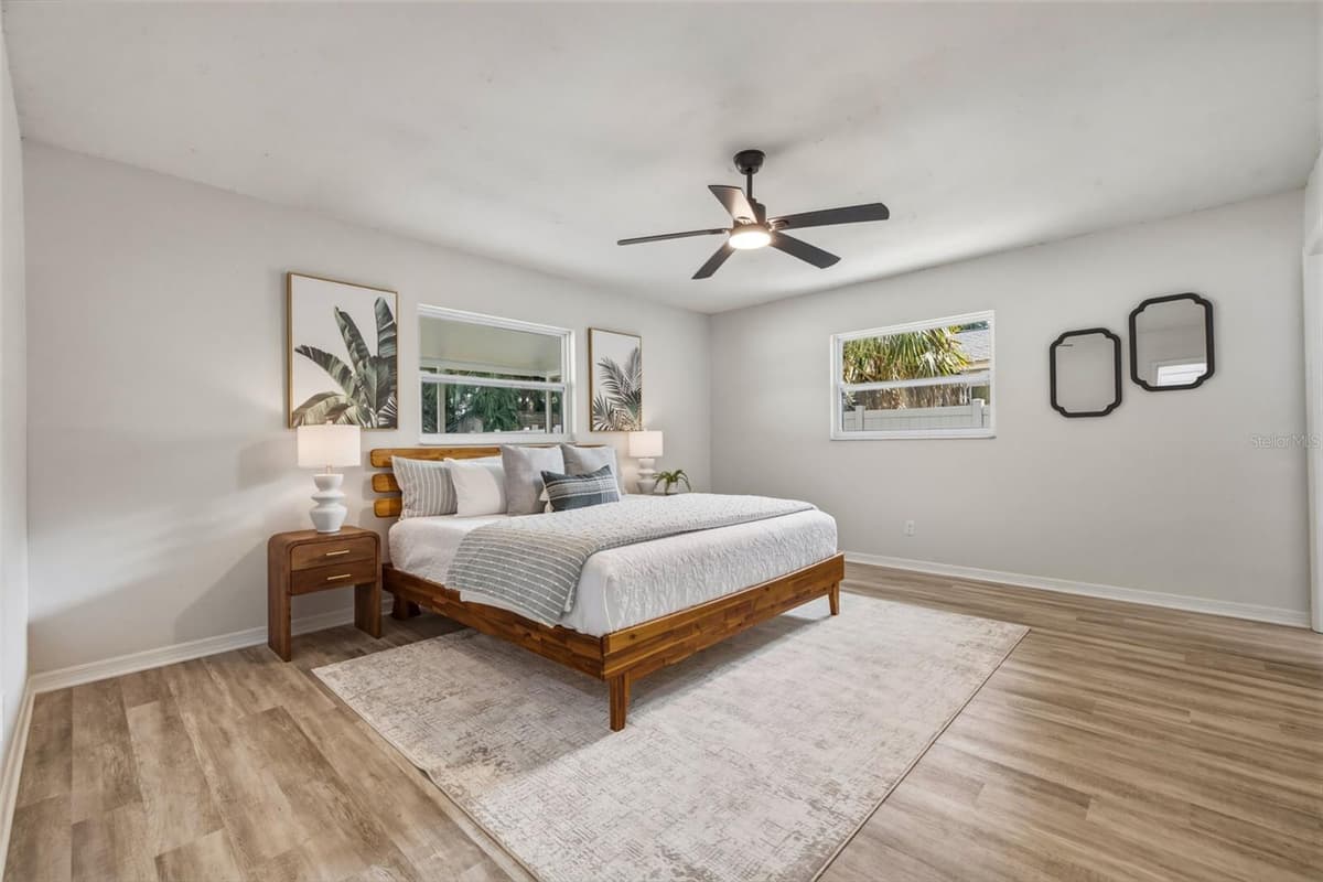 209 MONROE CIRCLE — photo 15 of 34