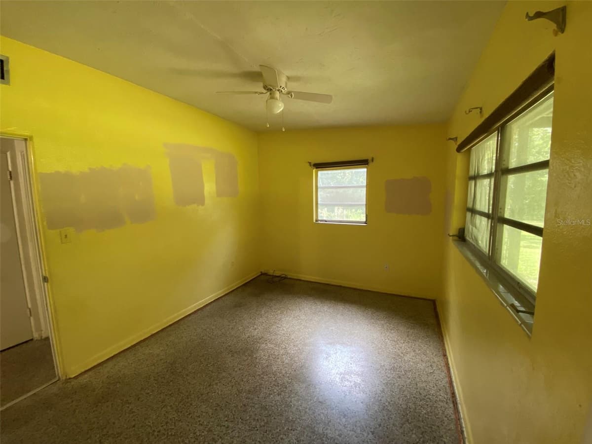 2122 RIDGE DRIVE — photo 10 of 26