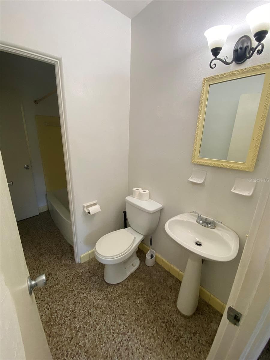 2122 RIDGE DRIVE — photo 18 of 26