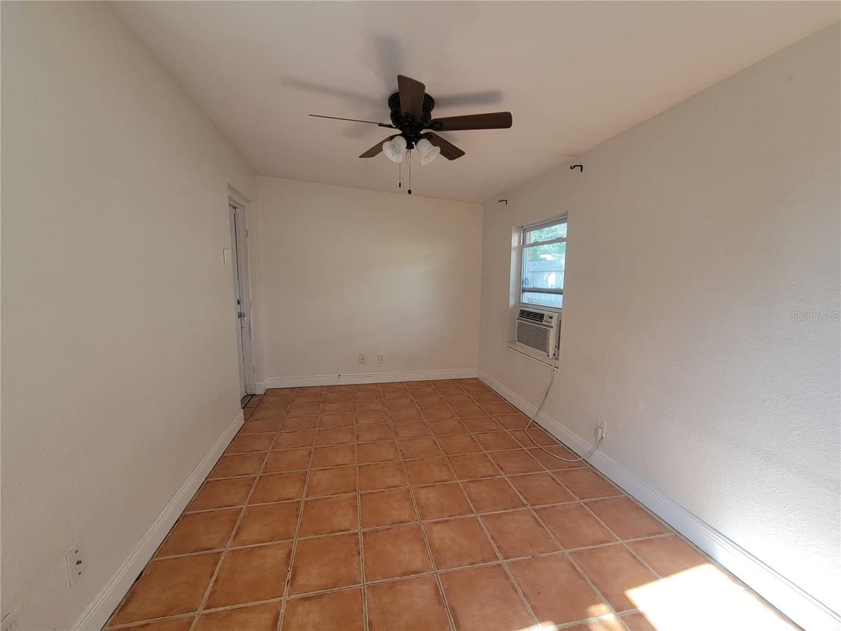 6711 DARTMOUTH AVENUE — photo 10 of 19