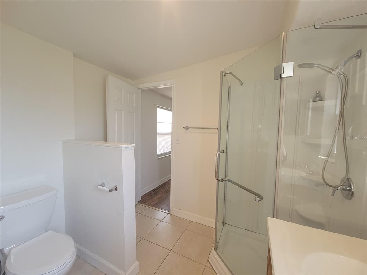 6711 DARTMOUTH AVENUE — photo 9 of 19