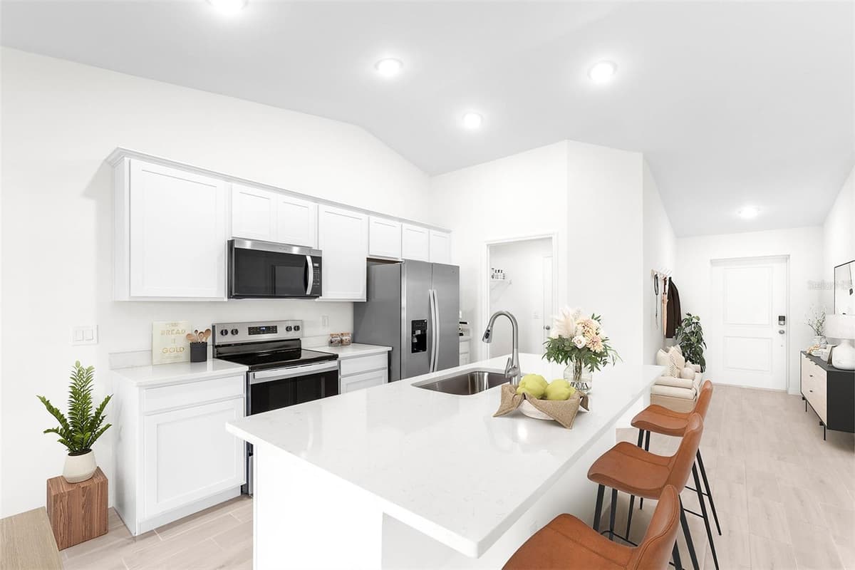18439 GYPSY AVENUE — photo 6 of 16