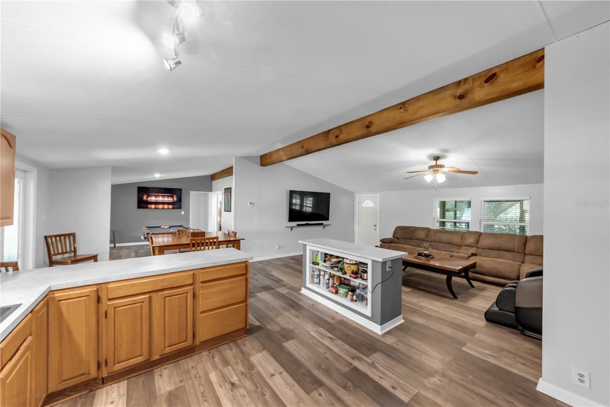5753 DORMANY ROAD — photo 8 of 66