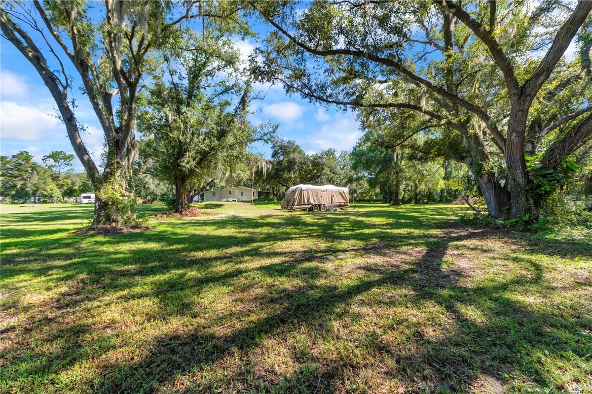 5753 DORMANY ROAD — photo 42 of 66