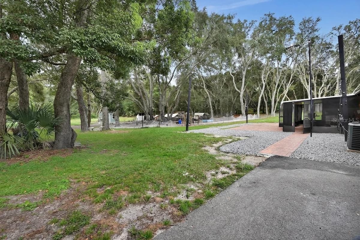 400 FOOTHILL FARMS ROAD — photo 48 of 52