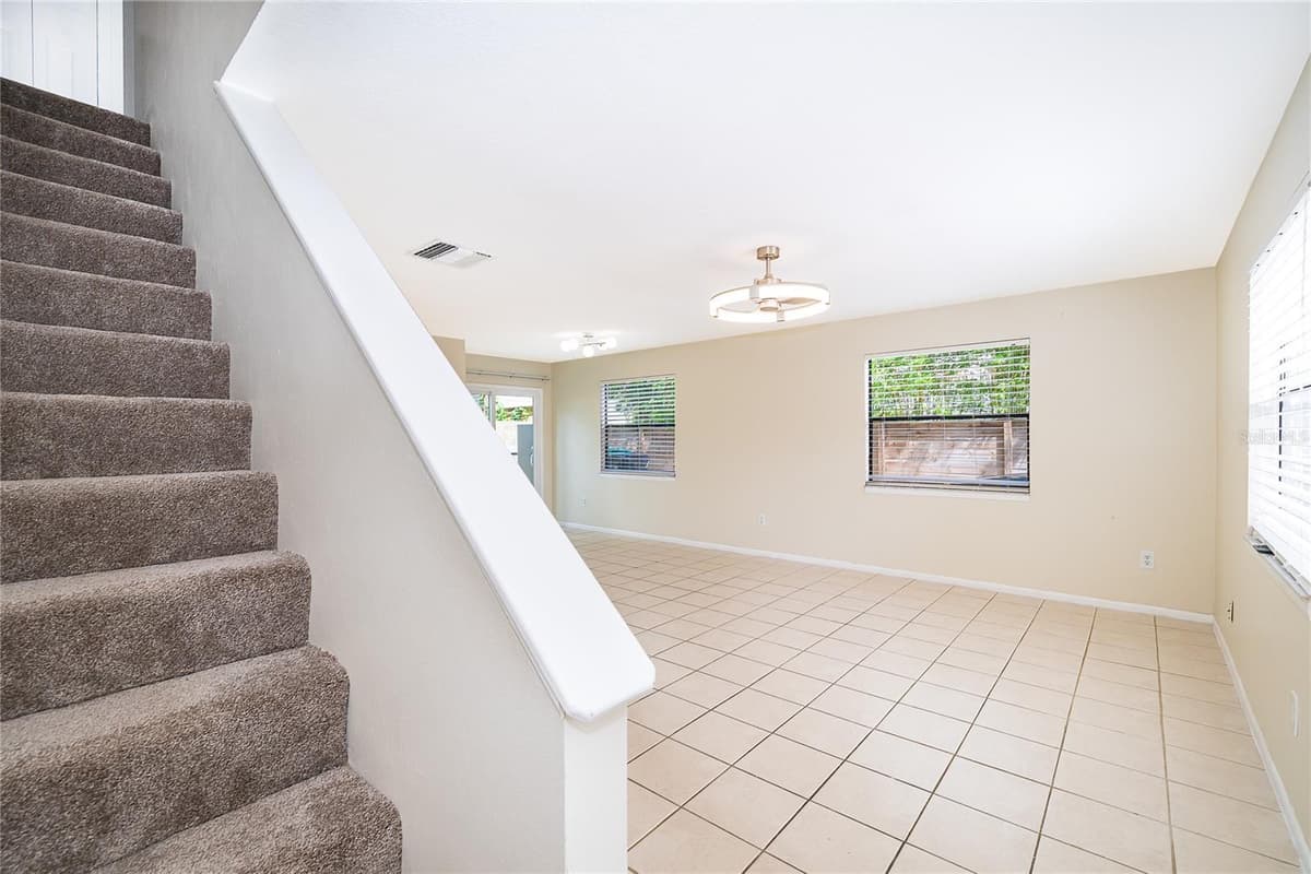 508 HIGHLAND AVENUE — photo 9 of 31