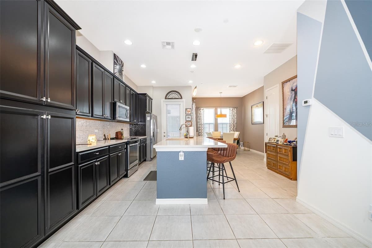 727 CATALONIA COVE — photo 3 of 23