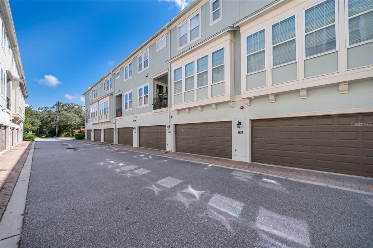 727 CATALONIA COVE — photo 21 of 23