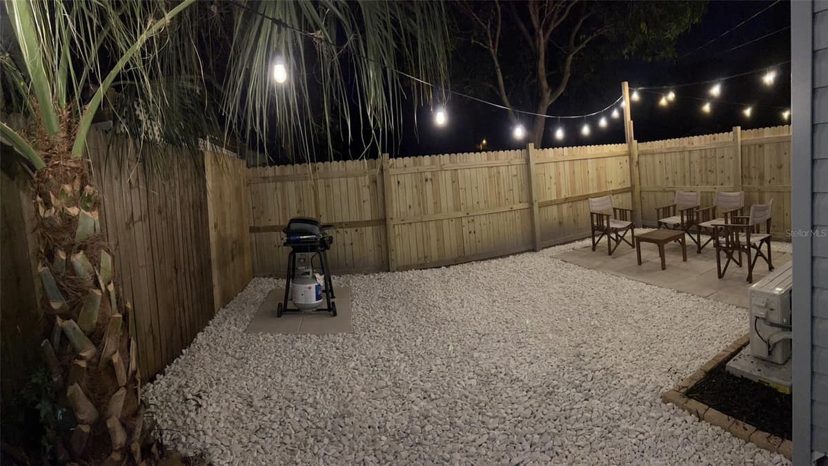 3810 45 TH AV — photo 17 of 19