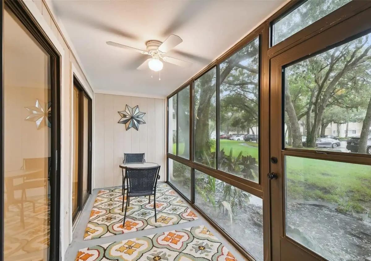 6015 LAKETREE LN — photo 7 of 15