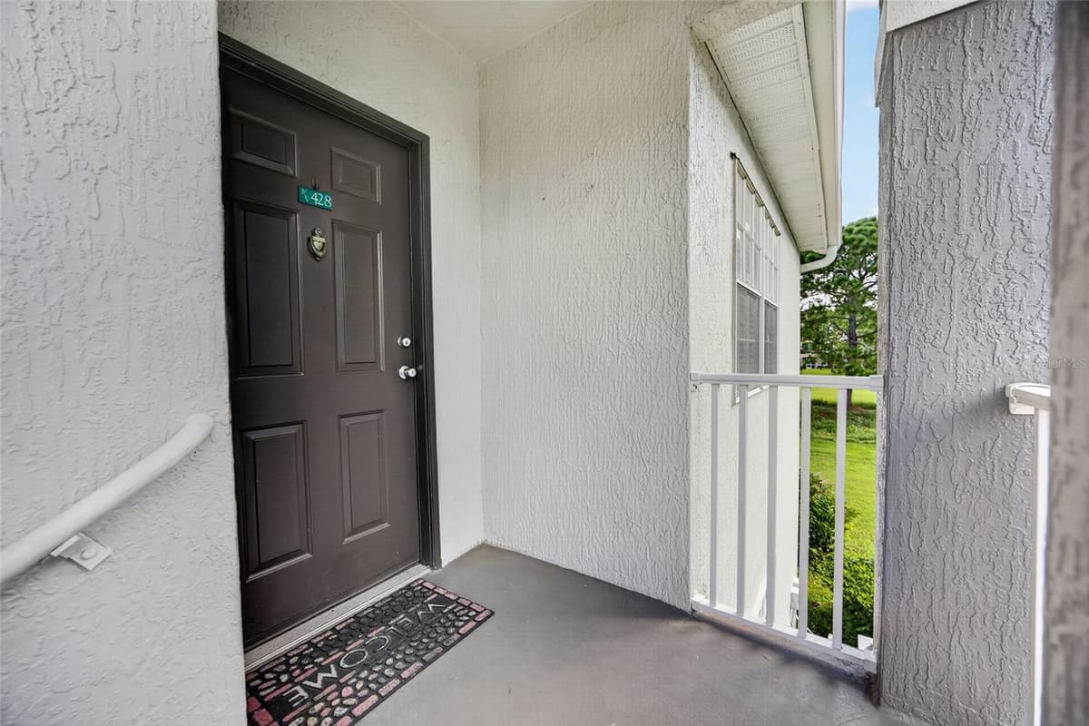 14013 FAIRWAY ISLAND DRIVE — photo 25 of 34