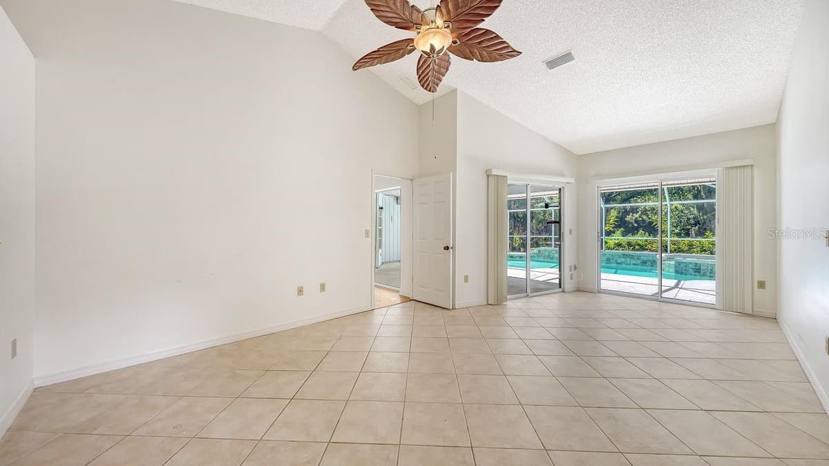 4481 OAK VIEW DRIVE — photo 21 of 48