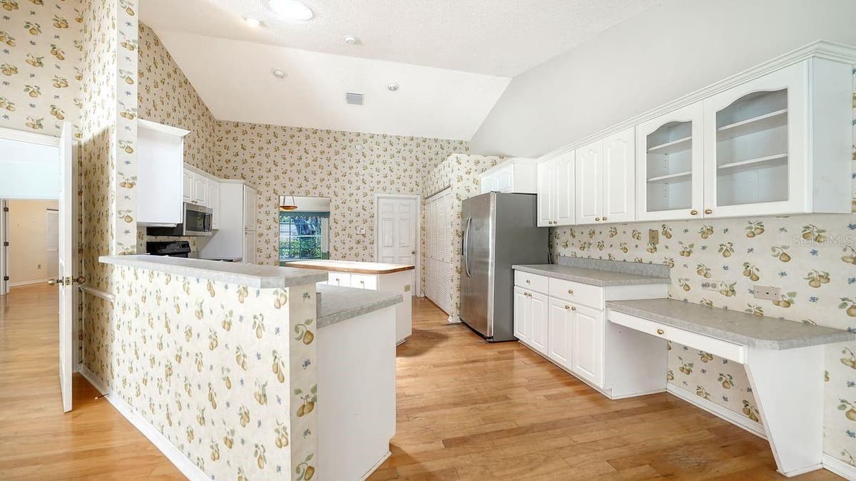 4481 OAK VIEW DRIVE — photo 17 of 48