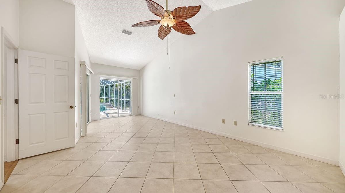 4481 OAK VIEW DRIVE — photo 20 of 48