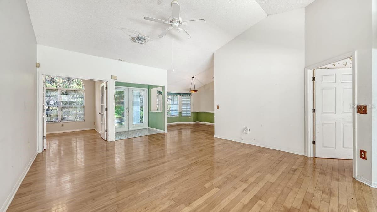 4481 OAK VIEW DRIVE — photo 6 of 48