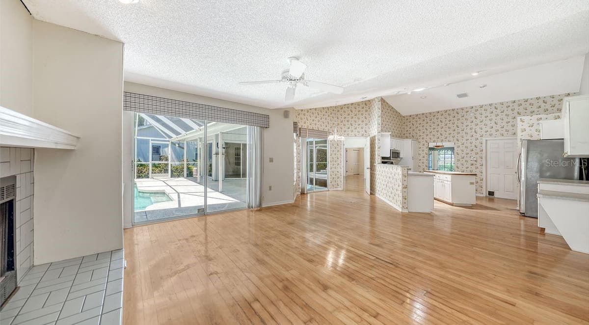 4481 OAK VIEW DRIVE — photo 11 of 48