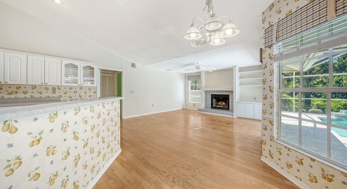 4481 OAK VIEW DRIVE — photo 13 of 48
