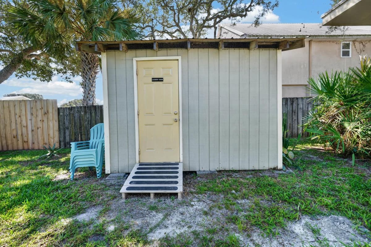6302 GOMEZ ROAD — photo 31 of 48