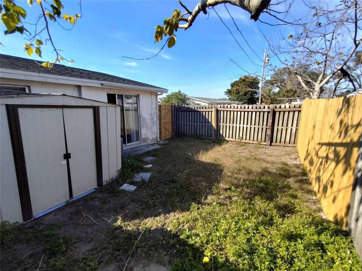 4136 SHORELINE DRIVE — photo 17 of 18