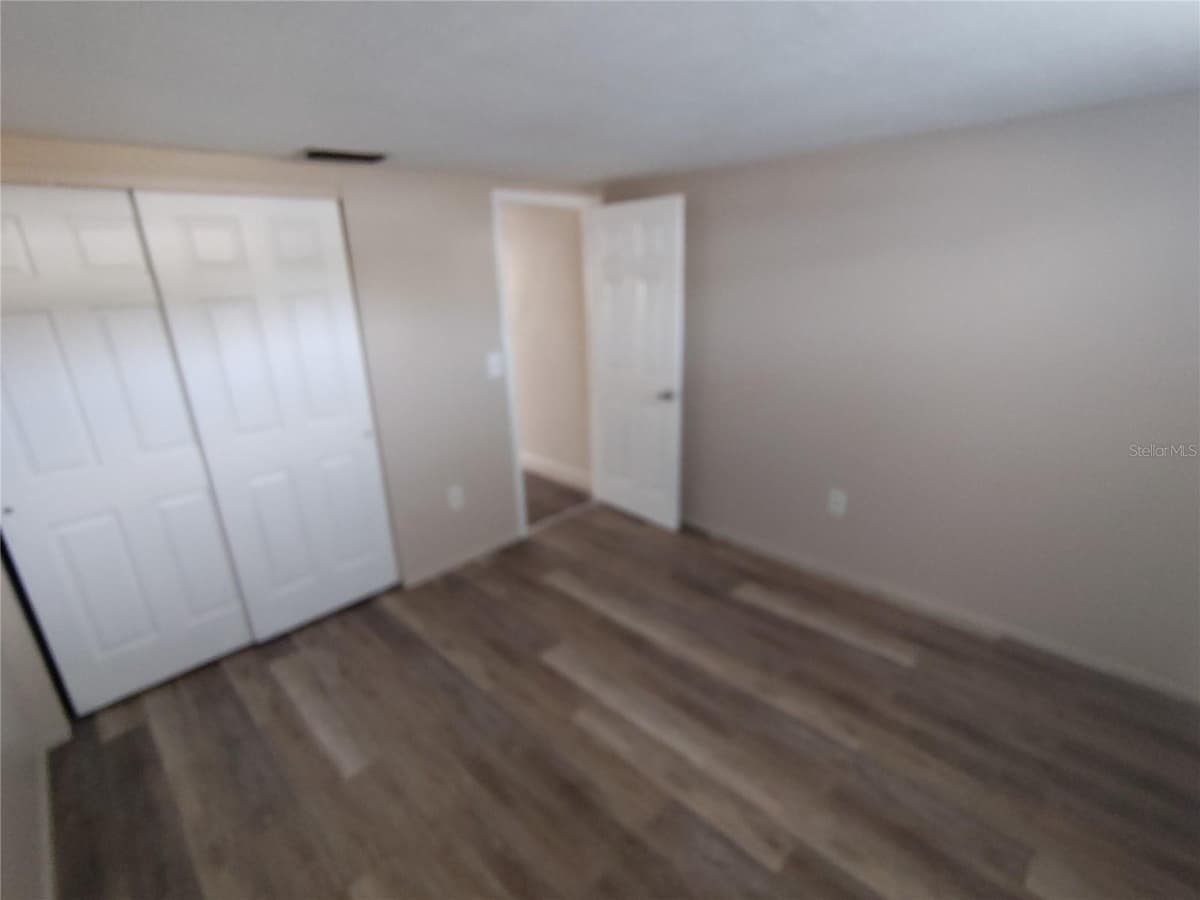 4136 SHORELINE DRIVE — photo 16 of 18