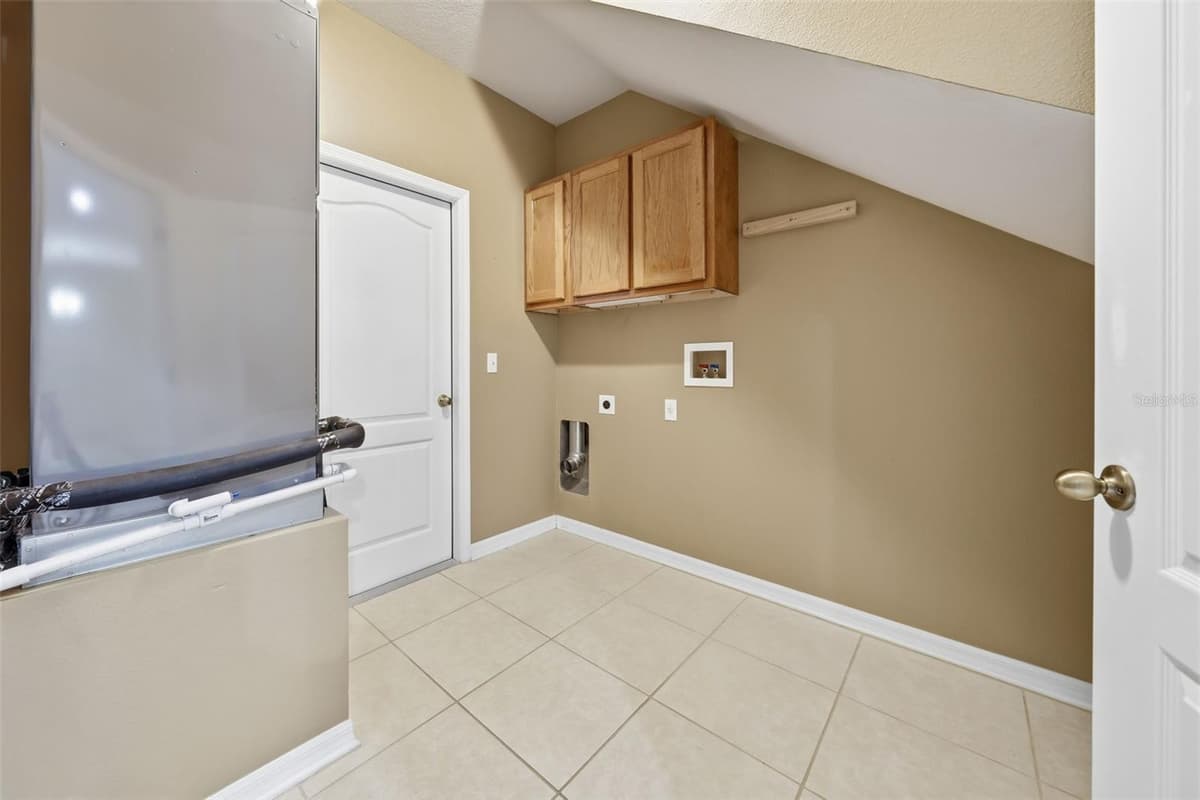9269 SAPONARIA DRIVE — photo 35 of 73