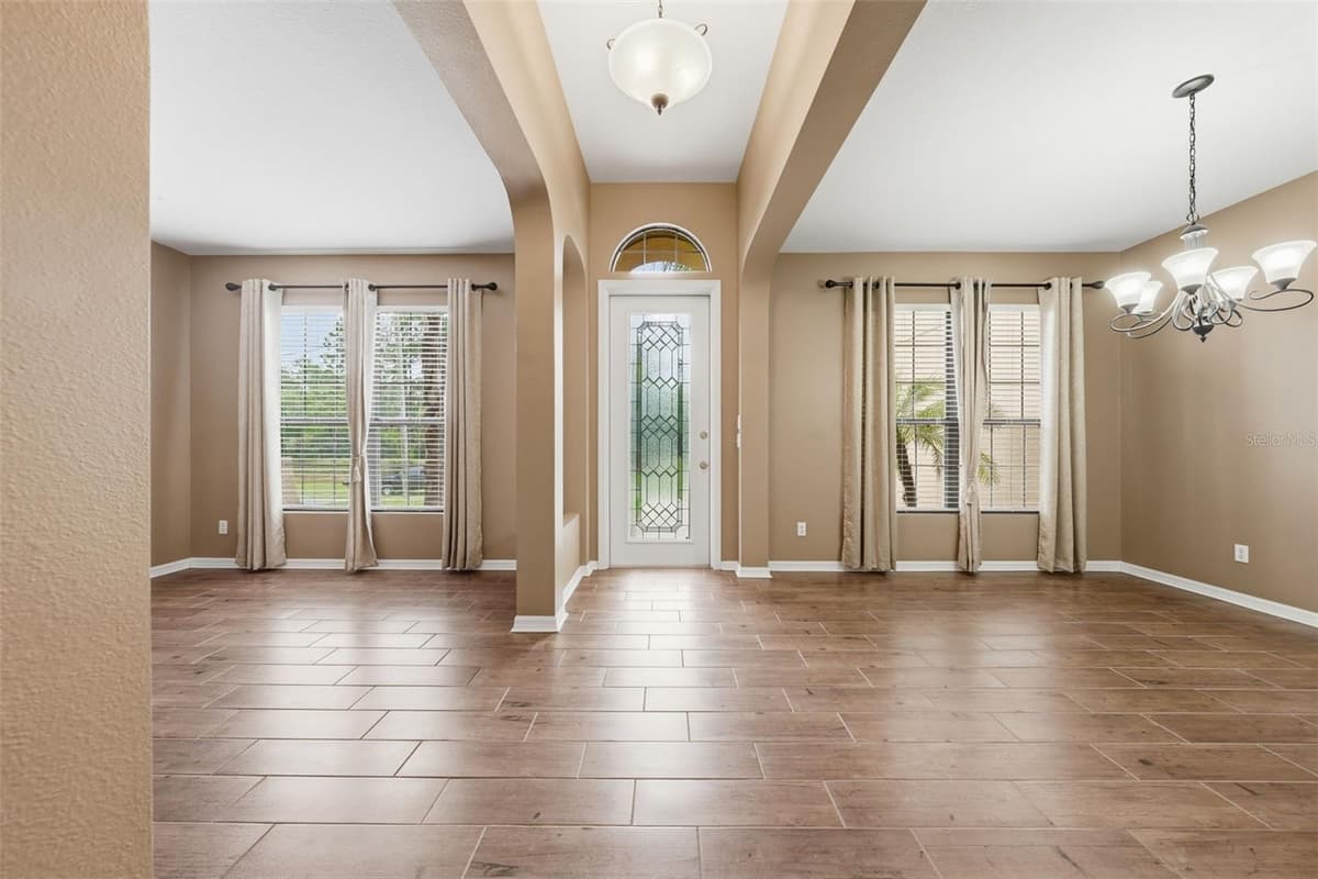 9269 SAPONARIA DRIVE — photo 13 of 73