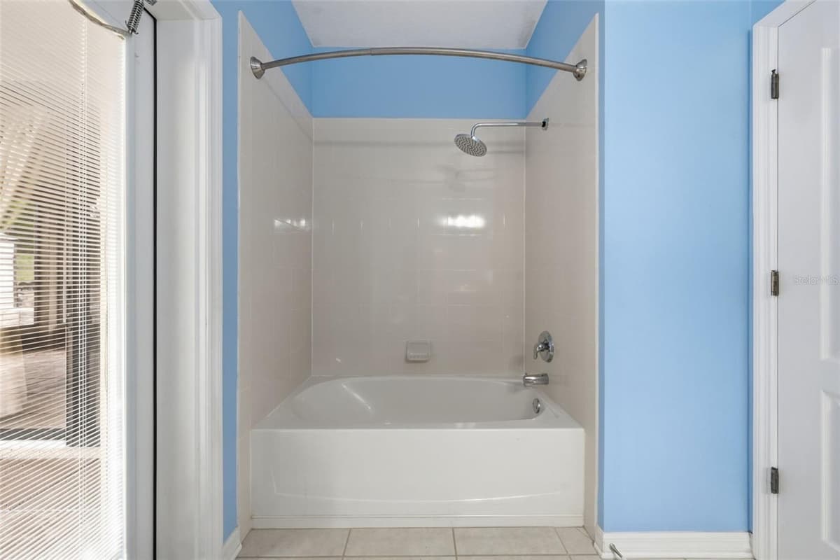 9269 SAPONARIA DRIVE — photo 39 of 73