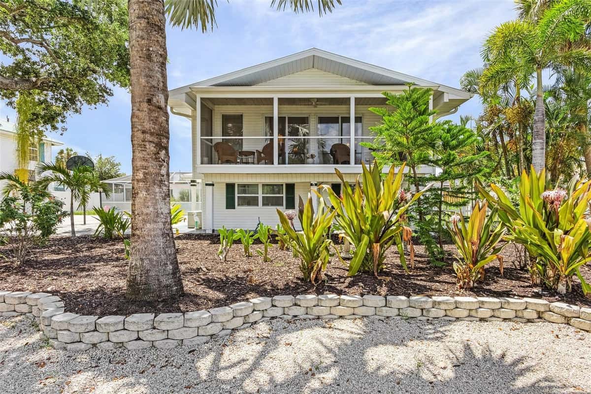 140 BAY MAR DRIVE