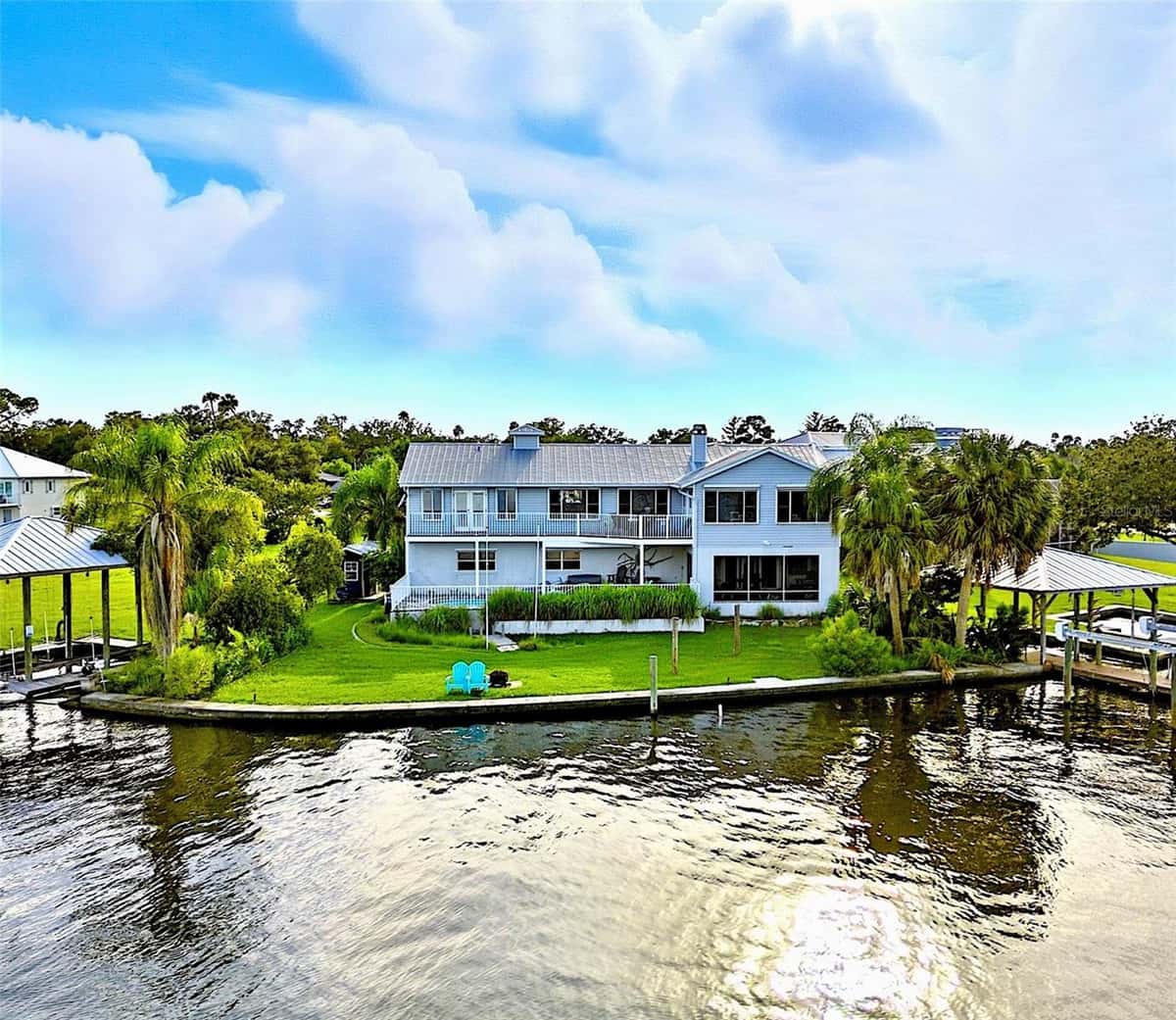 2435 WATERSEDGE DRIVE