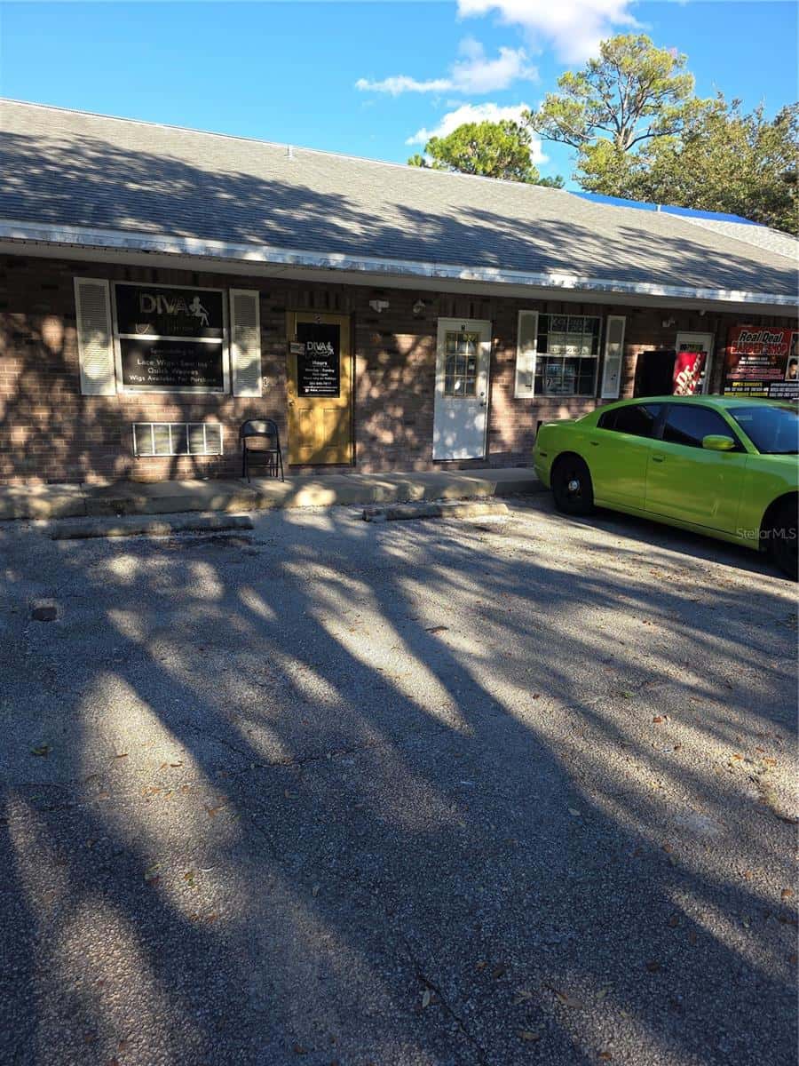 787 CENTER STREET
