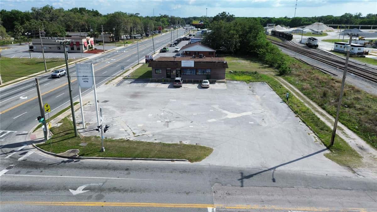 405 MAIN STREET