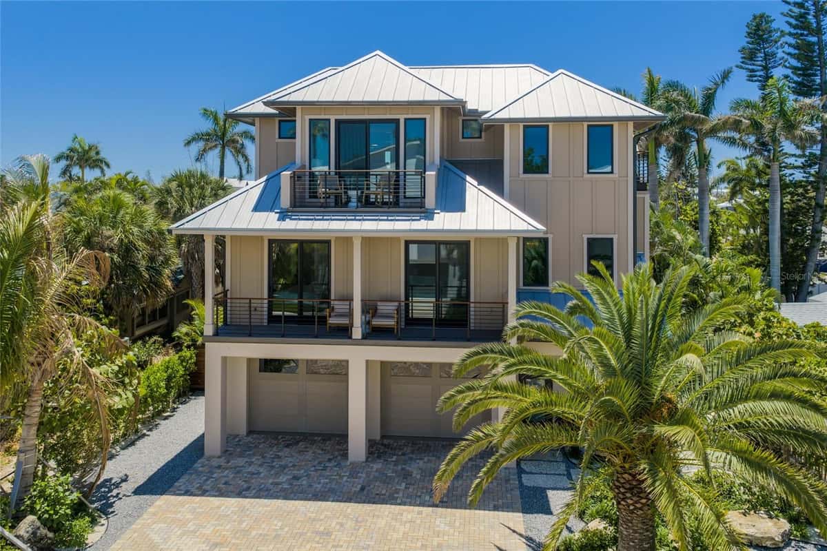 513 BAY BOULEVARD