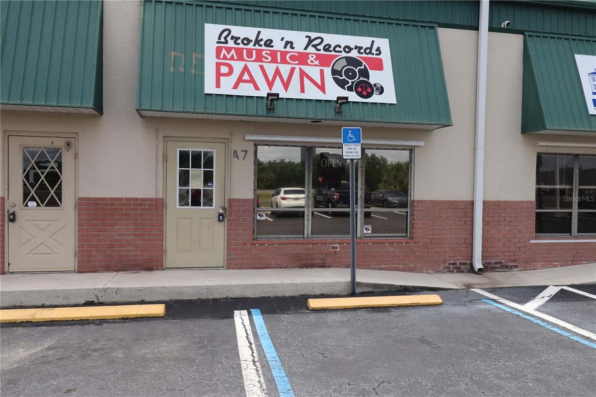 1225 TAMIAMI TRAIL