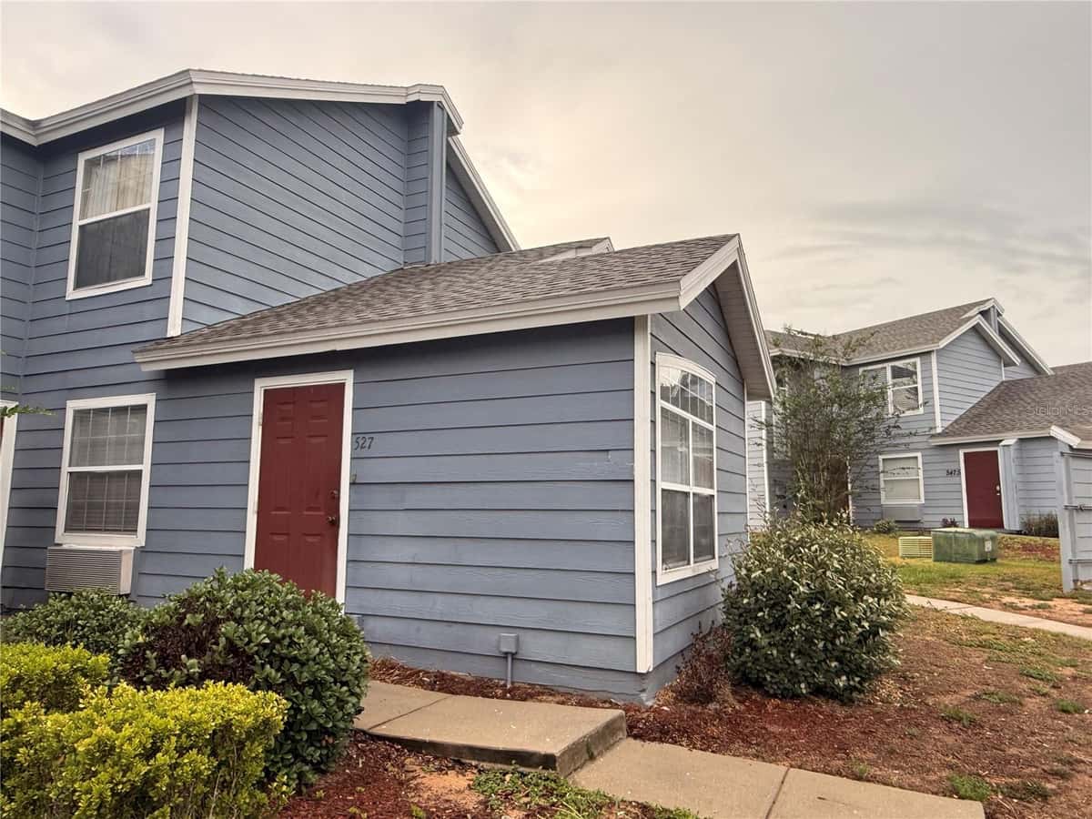 527 CARIBBEAN DRIVE