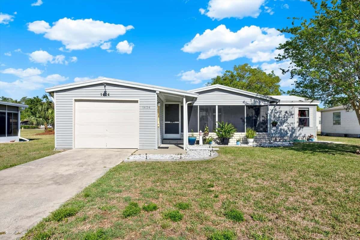1424 CROSS BOW LANE