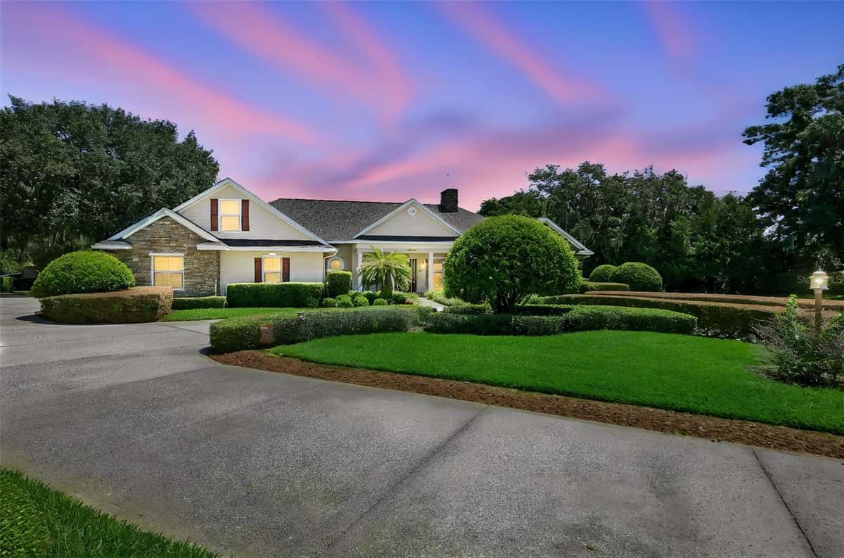 605 OLD MOUNT DORA ROAD