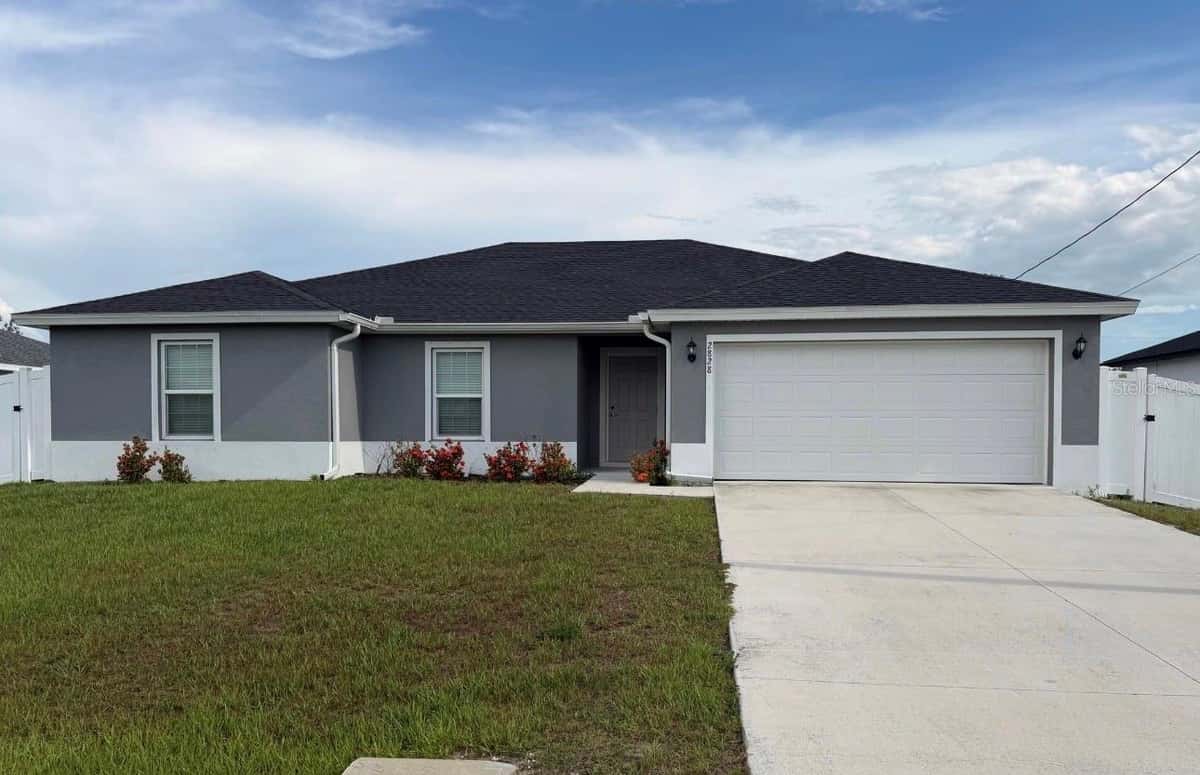 2828 2ND TERRACE