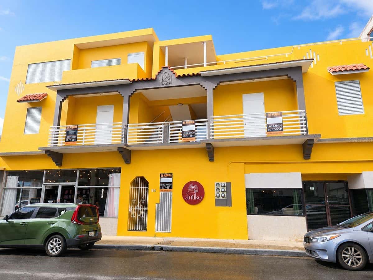 54 CALLE DR. VEVE
